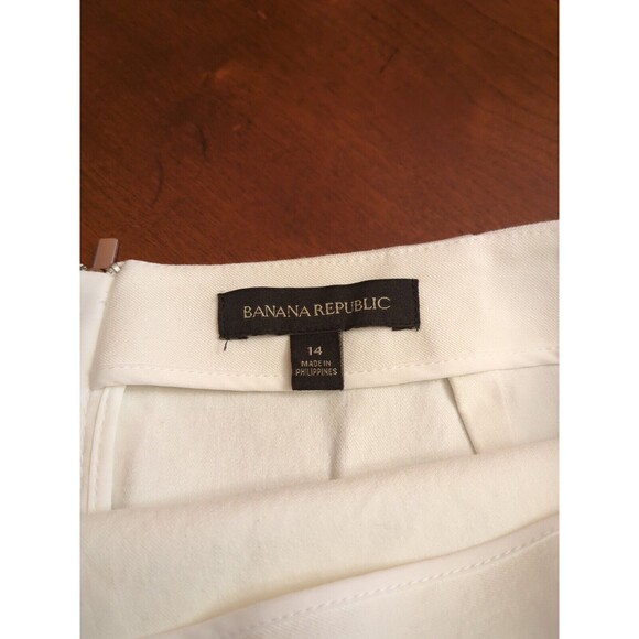 Banana Republic Cream Mini Skirt - Picture 7 of 9
